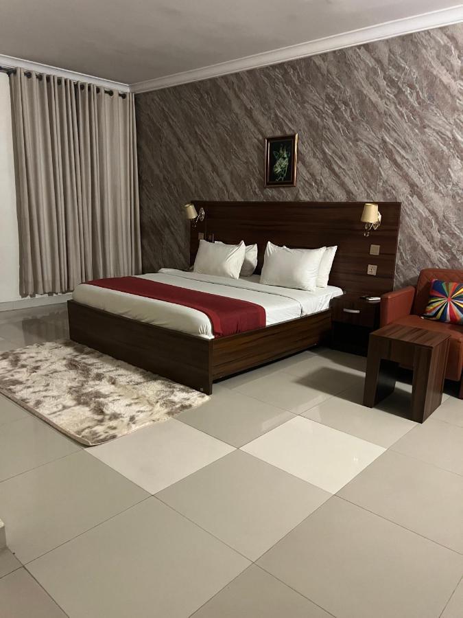 พอช โฮเต็ล แอนด์ สวีท Hotel ลากอส ภายนอก รูปภาพ